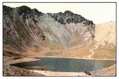 озеро в кратере вулкана, Мексика
